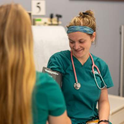 a vcu nursing student in the clinical learning center